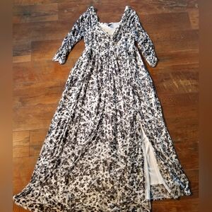 Torrid Maxi Dress w/Slit, Size 0